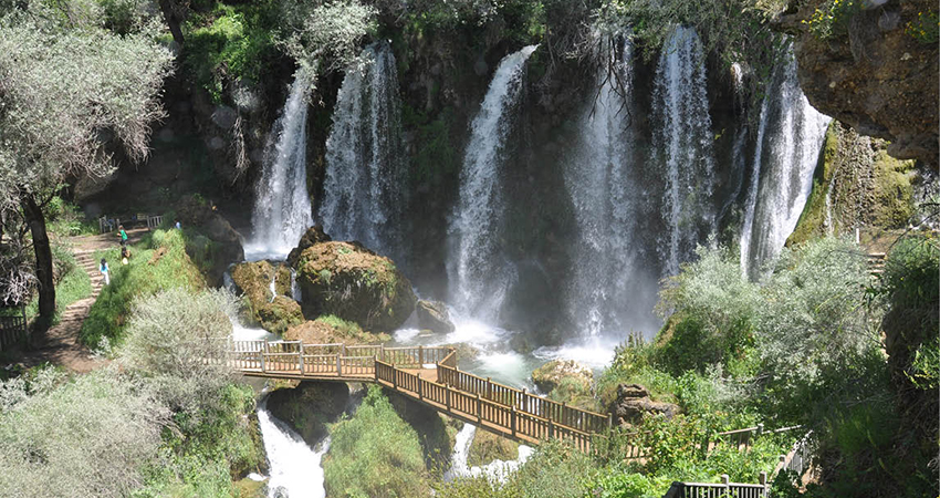 Sızır Şelalesi Resim